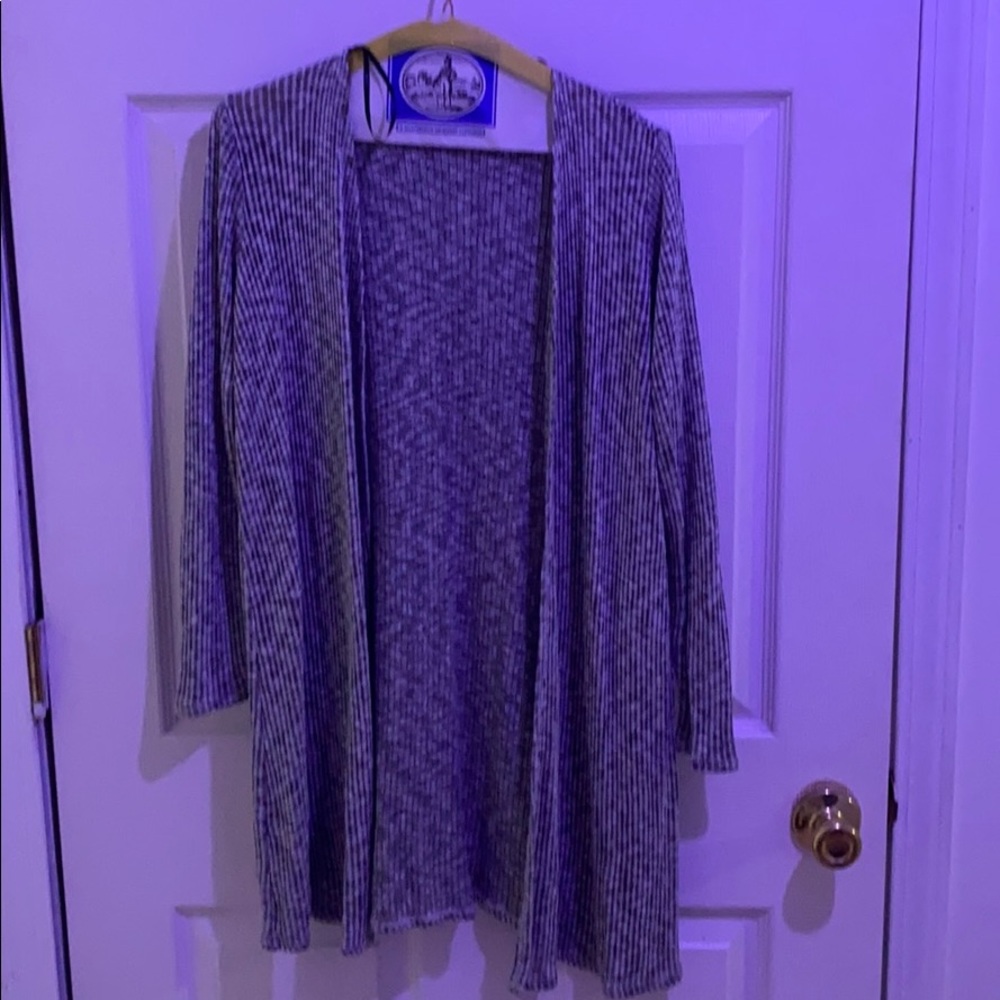 Women’s forever 21 gray cardigan